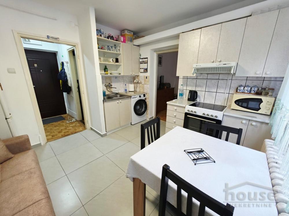 Slika 5 - Stan,NOVI SAD,DETELINARA,kv: 29.00, € 90000, ID: 1066230