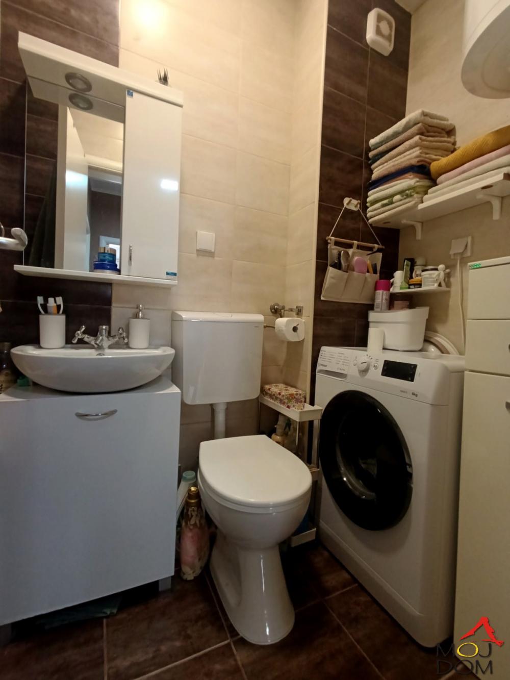 Slika 8 - Stan,NOVI SAD,TELEP,kv: 44, € 131840, ID: 1032720