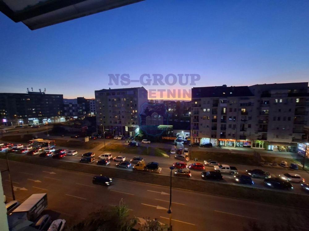 Slika 9 - Četvorosoban, 99m2, Bulevar Evrope Novi Sad