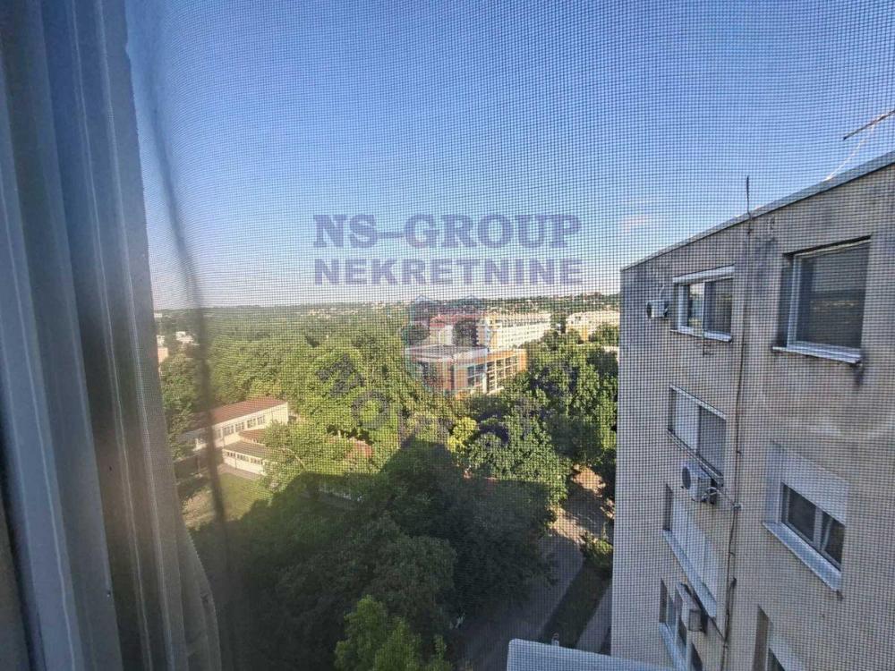 Slika 9 - Odlican jednosoban stan na Limanu 1 !