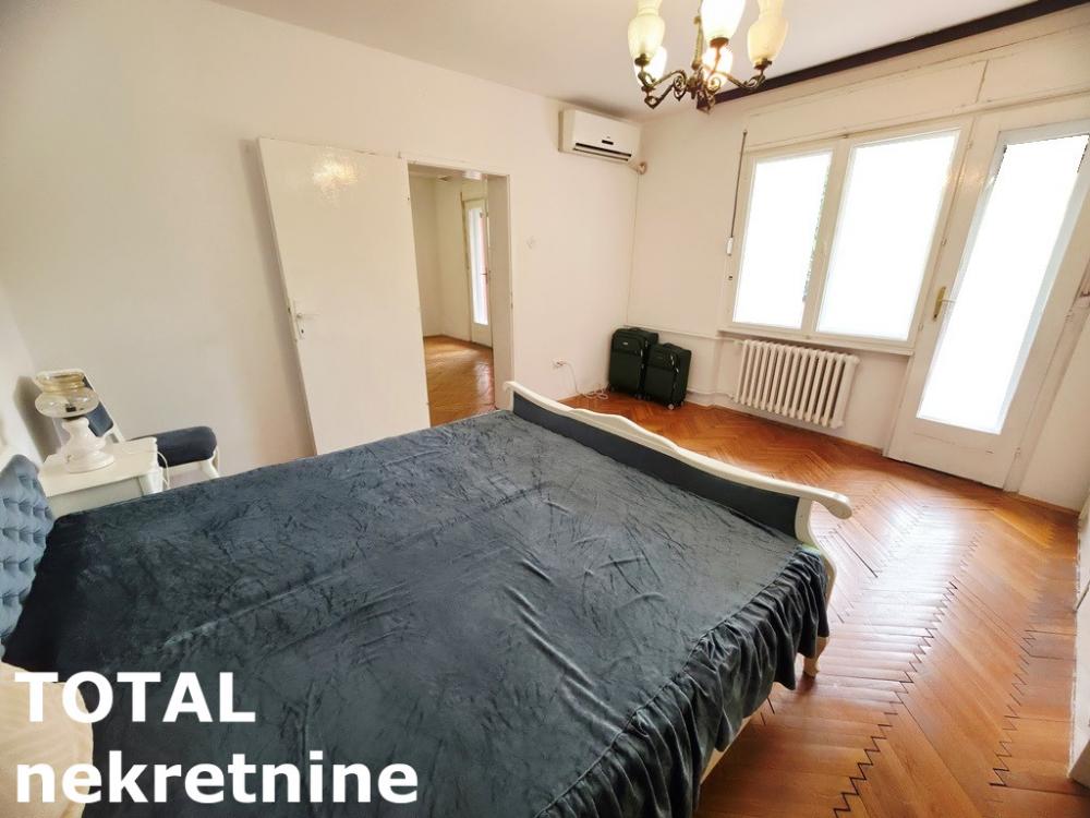 Slika 10 - Stan,NOVI SAD,CENTAR,kv: 105.00, € 250000, ID: 1103077