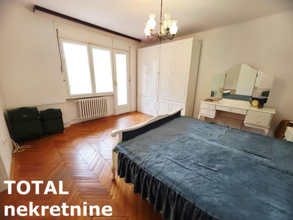 Slika 8 - Stan,NOVI SAD,CENTAR,kv: 105.00, € 250000, ID: 1103077