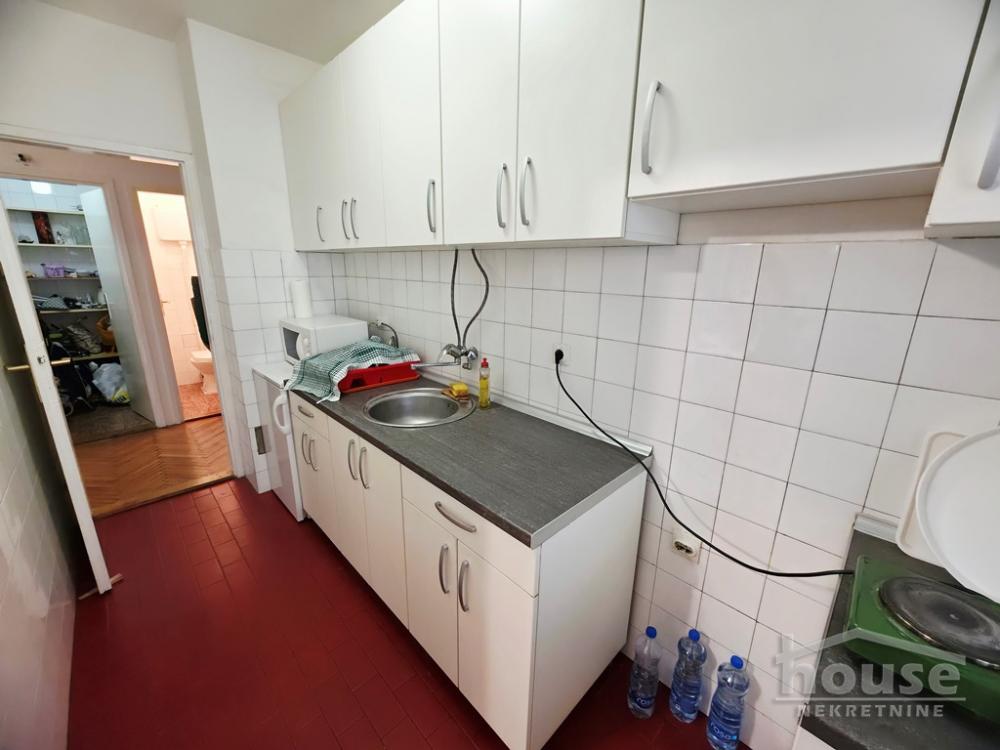 Slika 6 - Stan,NOVI SAD,CENTAR,kv: 105.00, € 250000, ID: 1066231