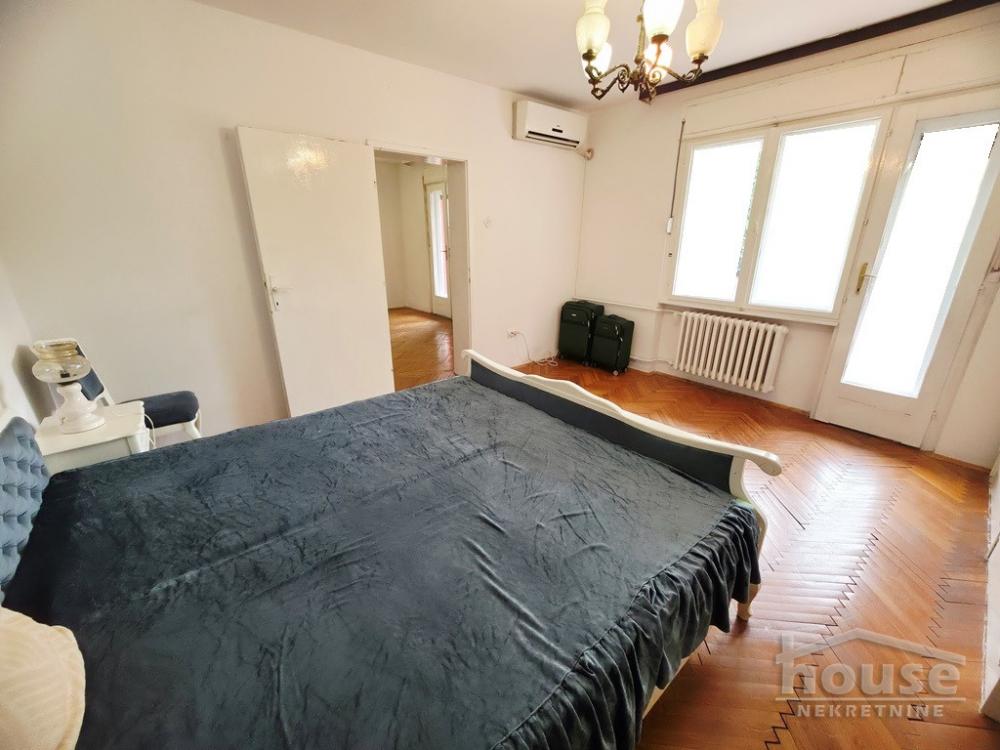 Slika 10 - Stan,NOVI SAD,CENTAR,kv: 105.00, € 250000, ID: 1066231
