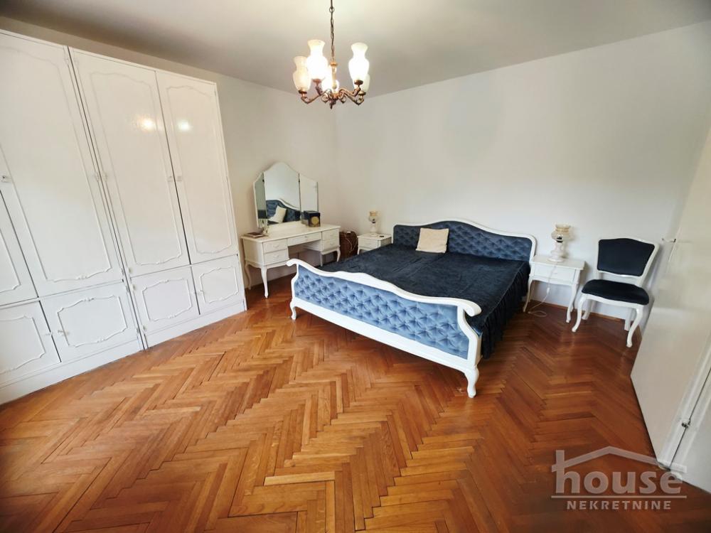 Slika 8 - Stan,NOVI SAD,CENTAR,kv: 105.00, € 250000, ID: 1066231