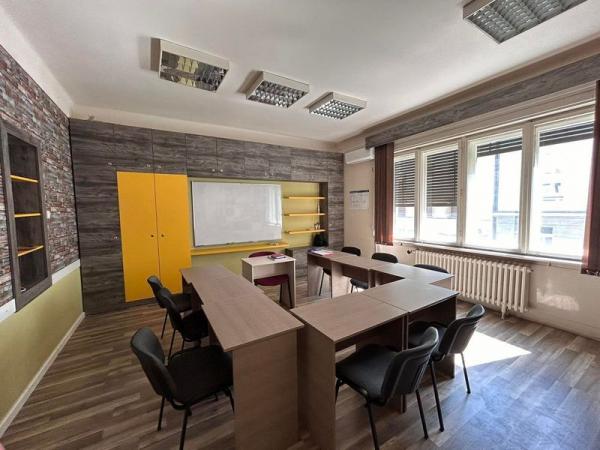 Slika 11 - Odličan stan u centru 155m2   528688