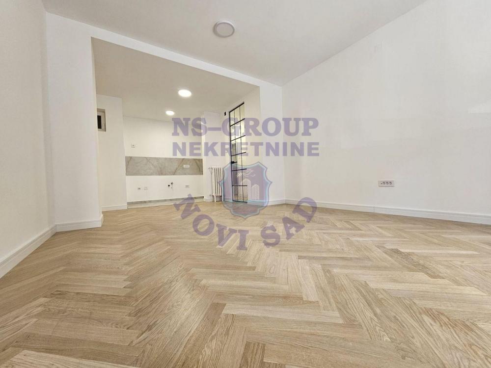 Slika 1 - Trosoban, 73m2, Vojvode Mišića Novi Sad, sa terasom