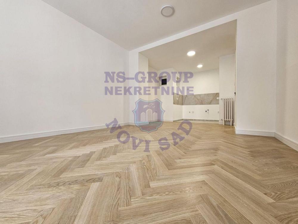Slika 2 - Trosoban, 73m2, Vojvode Mišića Novi Sad, sa terasom