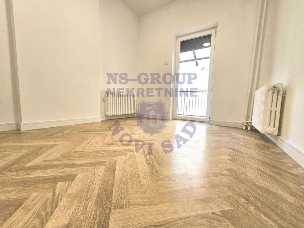 Slika 4 - Trosoban, 73m2, Vojvode Mišića Novi Sad, sa terasom