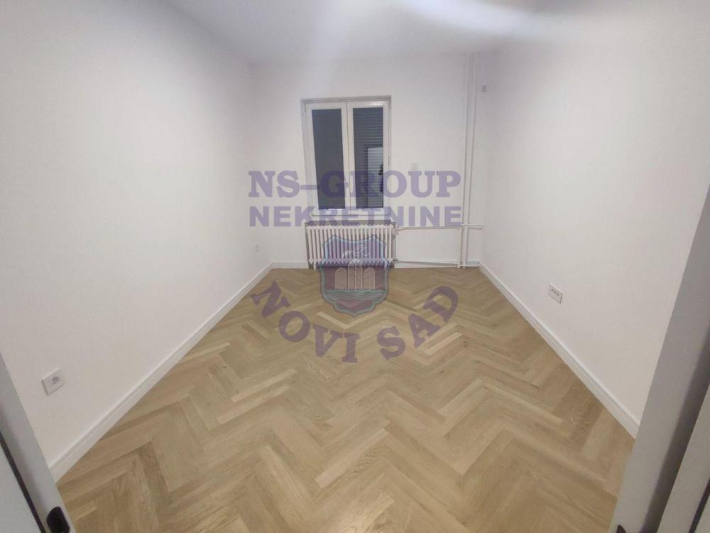 Slika 9 - Trosoban, 73m2, Vojvode Mišića Novi Sad, sa terasom