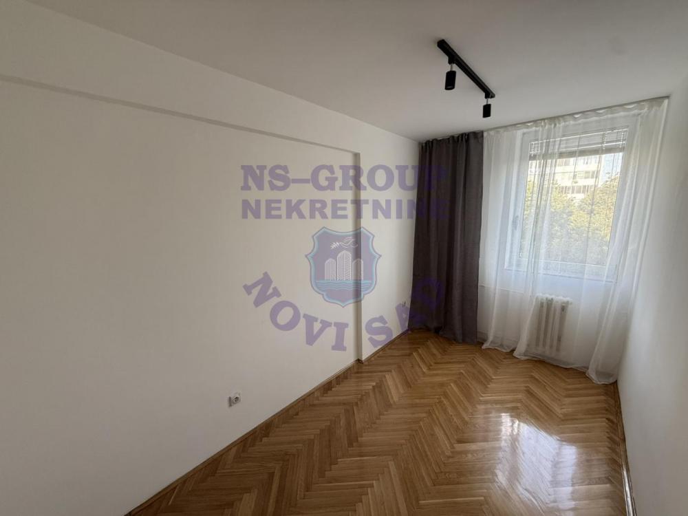 Slika 1 - Svetao i funkcionalan stan na Bulevaru