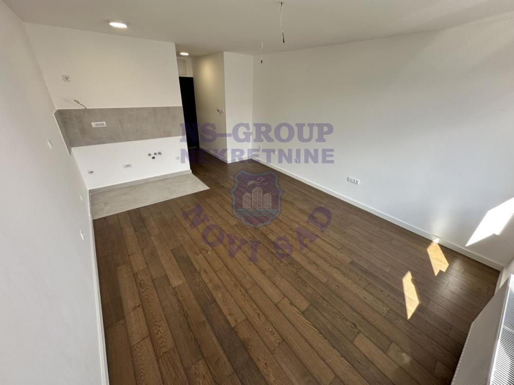 Slika 2 - Na prodaju garosnjera na Novom Naselju