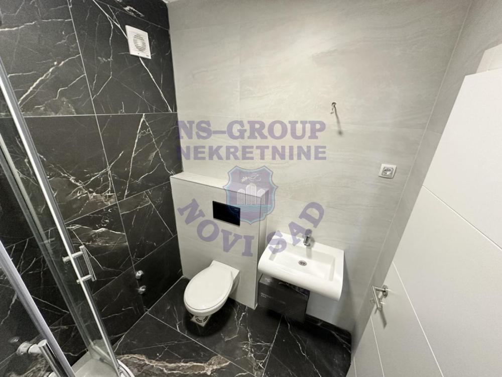 Slika 7 - Na prodaju garosnjera na Novom Naselju