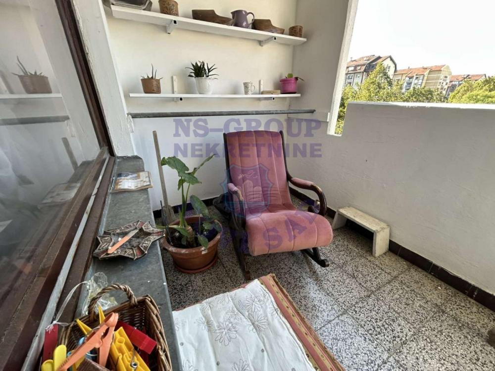Slika 11 - Trosoban, 83m2, Nova Detelinara Novi Sad, sa terasom, ima lift