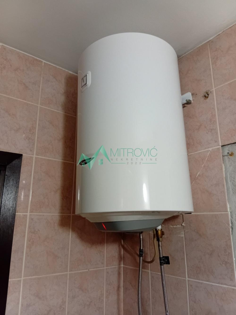 Slika 5 - Jednoiposoban 31m2, Braće Ribnikara, Grbavica, šifra: 1004662 