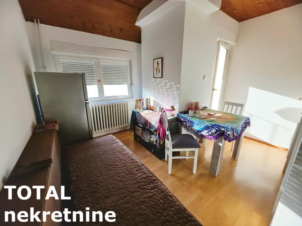 Slika 3 - Stan,NOVI SAD,KEJ,kv: 33.00, € 97500, ID: 1103079