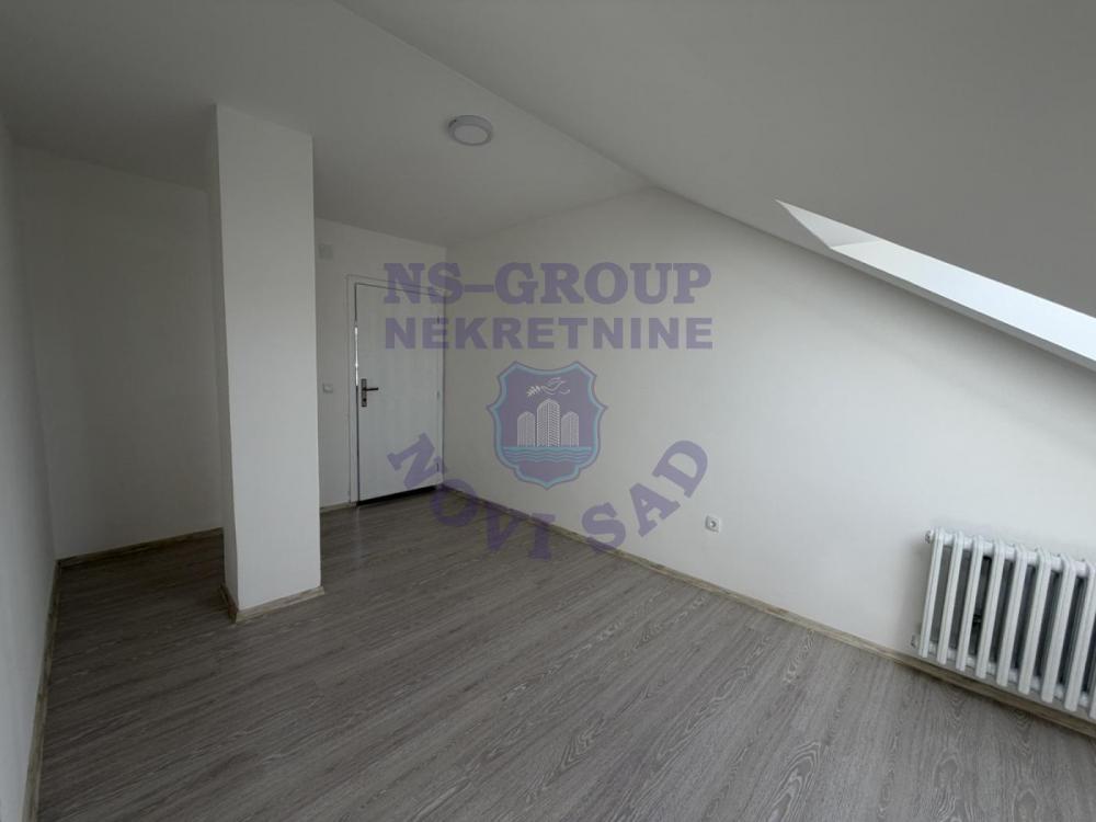 Slika 7 - Šestosoban, 174m2, Grbavica Novi Sad