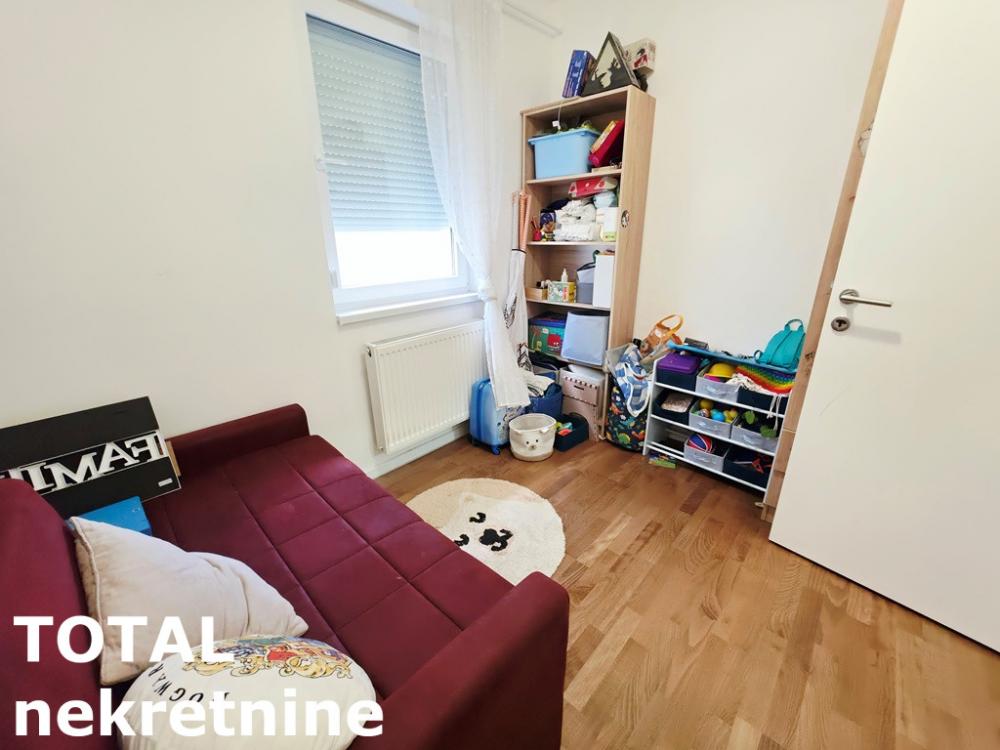 Slika 8 - Stan,NOVI SAD,ADICE,kv: 62.00, € 136400, ID: 1103081