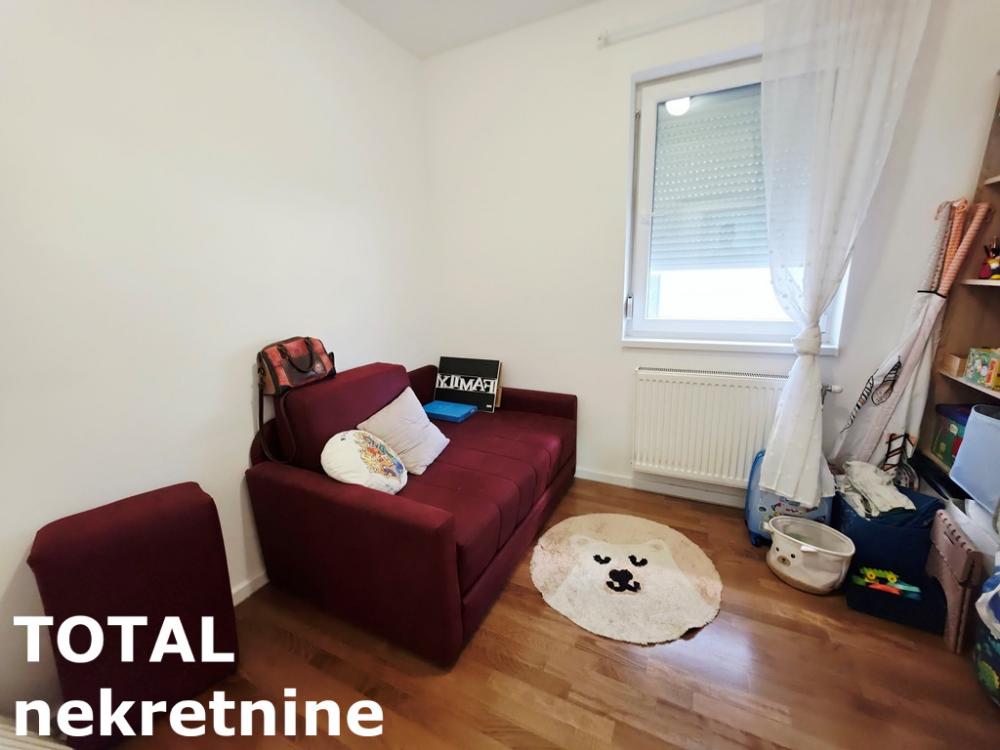 Slika 7 - Stan,NOVI SAD,ADICE,kv: 62.00, € 136400, ID: 1103081