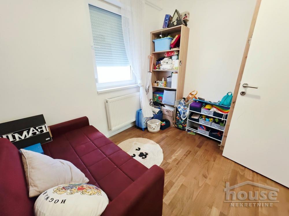 Slika 8 - Stan,NOVI SAD,ADICE,kv: 62.00, € 136400, ID: 1066235