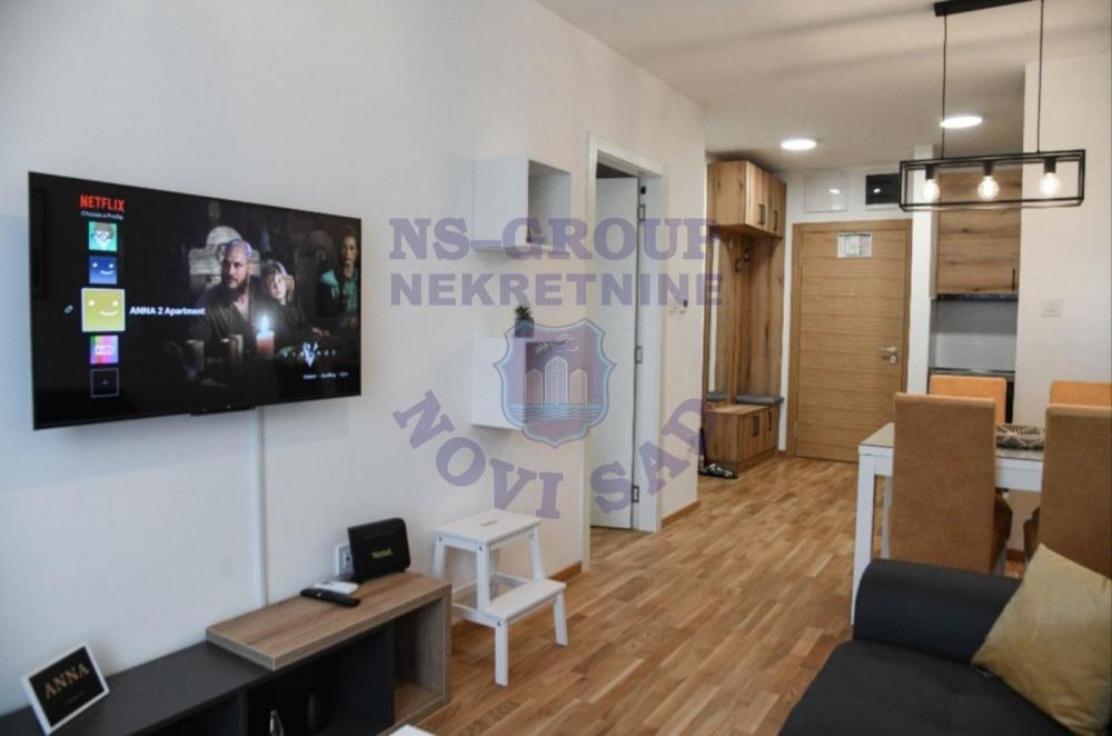 Slika 2 - Prelep stan, kvalitetno namešten, odlična zgrada, širi centar grada, šifra 577429
