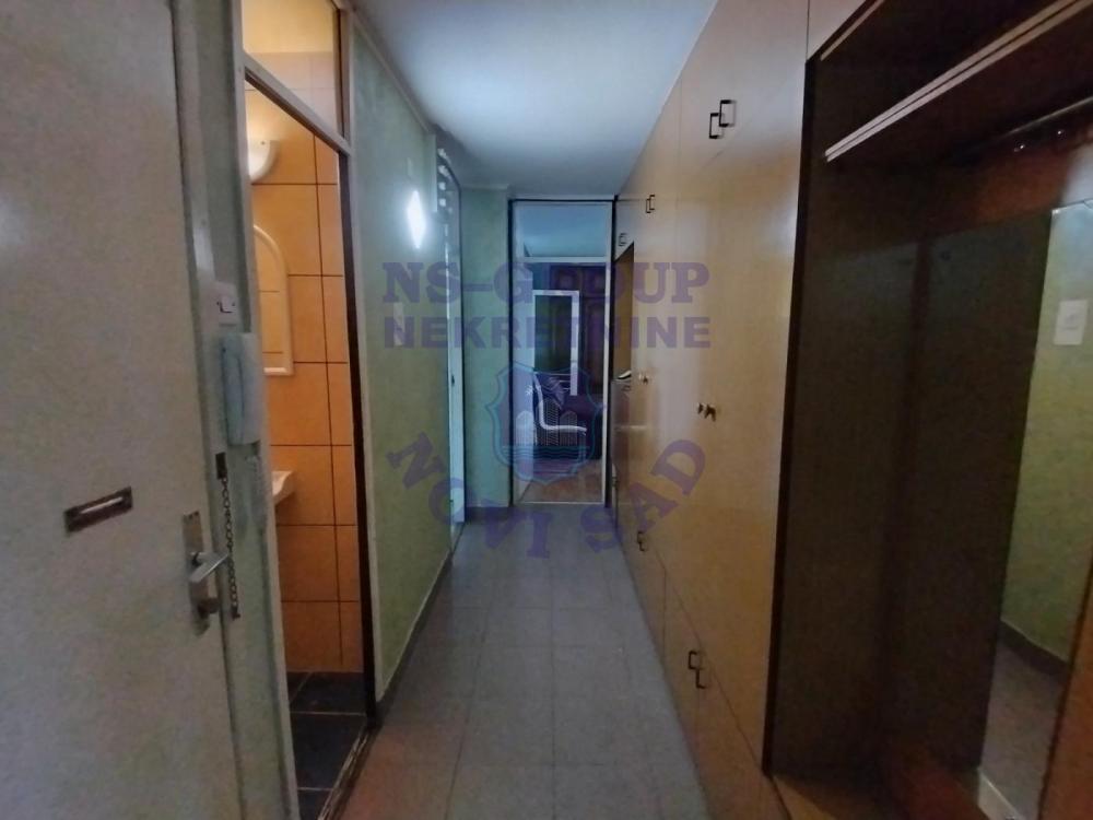 Slika 7 - Trosoban, 73m2, Liman 2 Novi Sad, sa terasom, ima lift