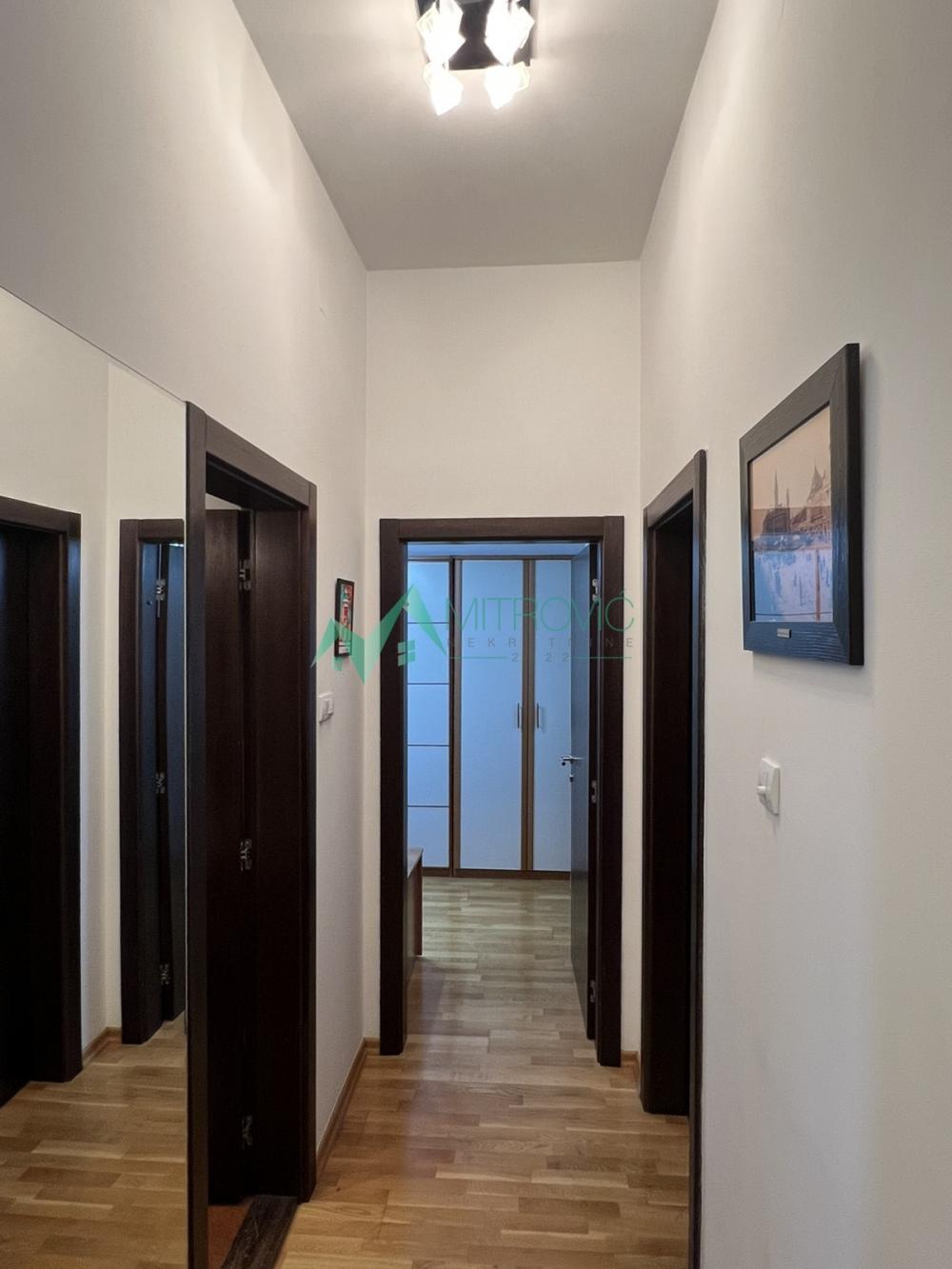 Slika 6 - Bulevar Oslobođenja trosoban stan - 59m2 (ID:1004668) 