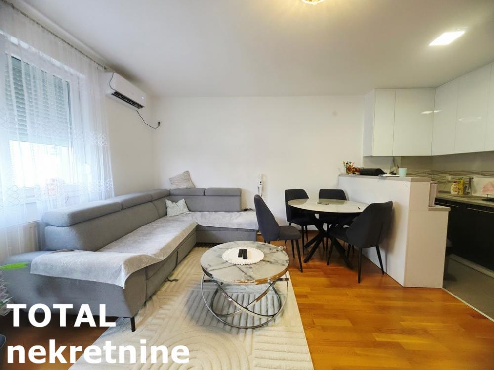 Slika 4 - Stan,NOVI SAD,ADICE,kv: 76.00, € 165000, ID: 1103090