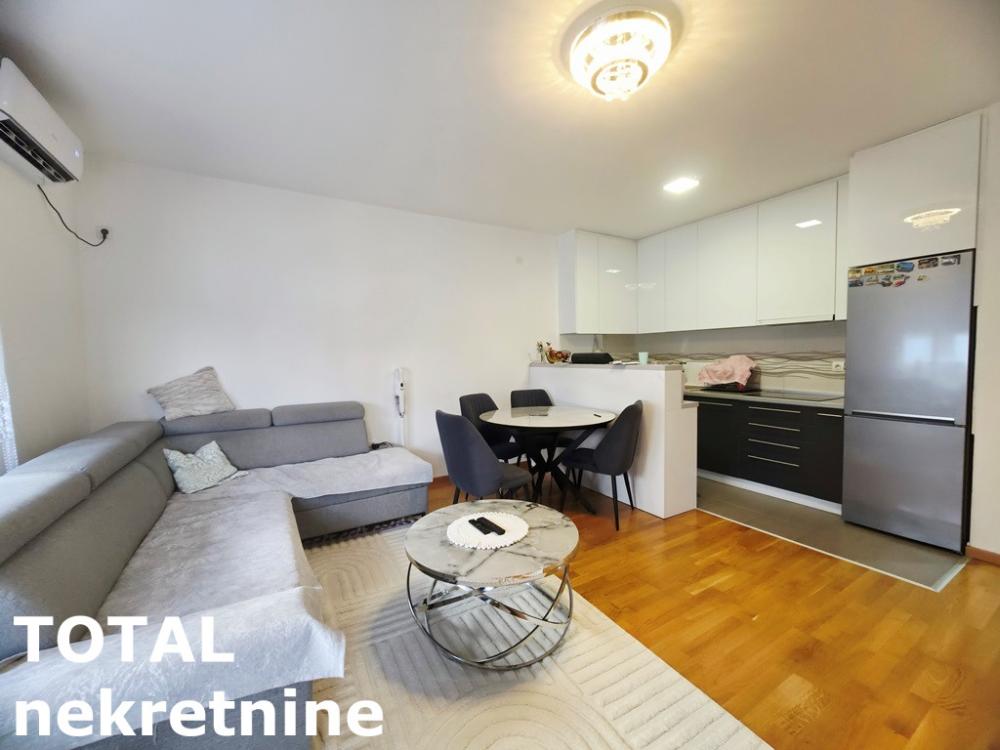 Slika 2 - Stan,NOVI SAD,ADICE,kv: 76.00, € 165000, ID: 1103090