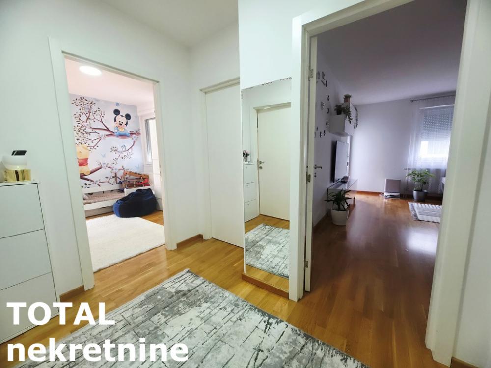 Slika 7 - Stan,NOVI SAD,ADICE,kv: 76.00, € 165000, ID: 1103090