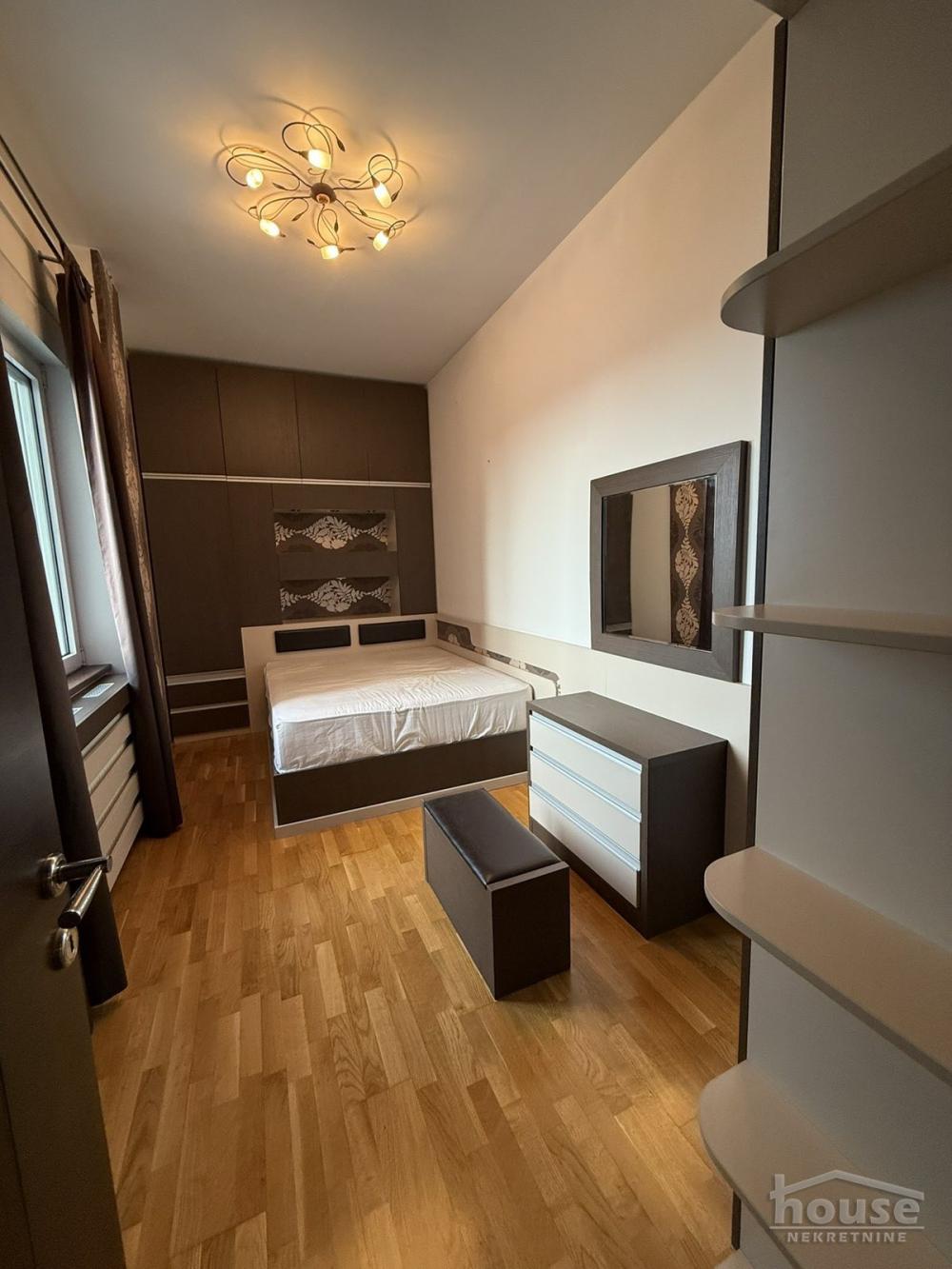Slika 6 - Stan,NOVI SAD,BULEVAR,kv: 59.00, € 242000, ID: 1066238