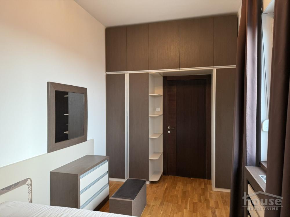 Slika 7 - Stan,NOVI SAD,BULEVAR,kv: 59.00, € 242000, ID: 1066238