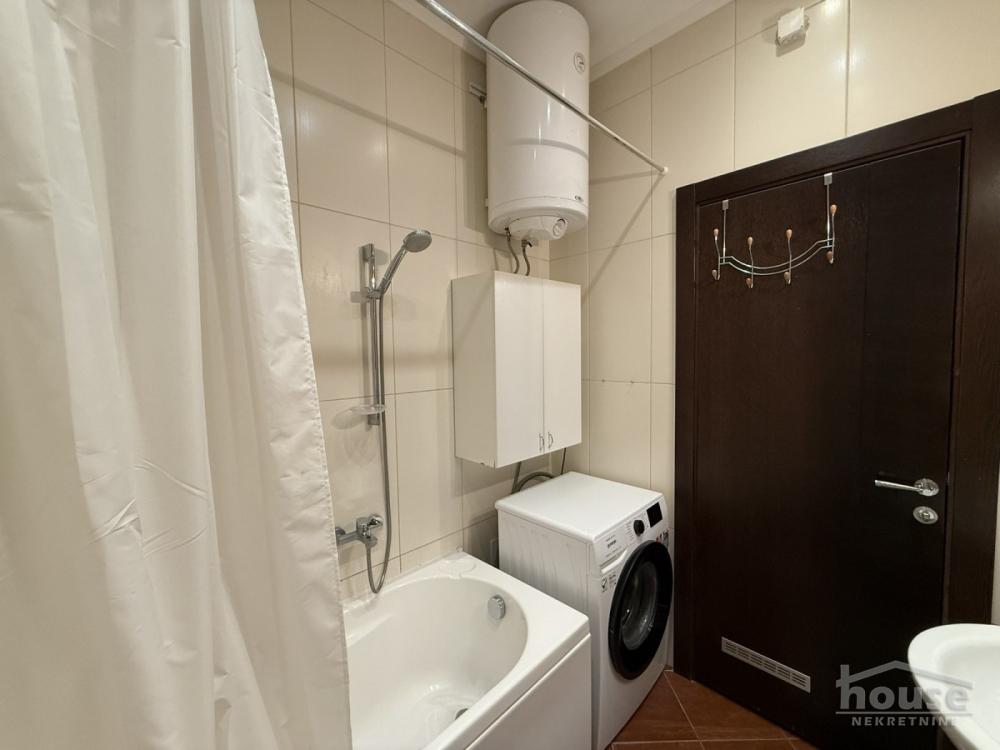 Slika 10 - Stan,NOVI SAD,BULEVAR,kv: 59.00, € 242000, ID: 1066238