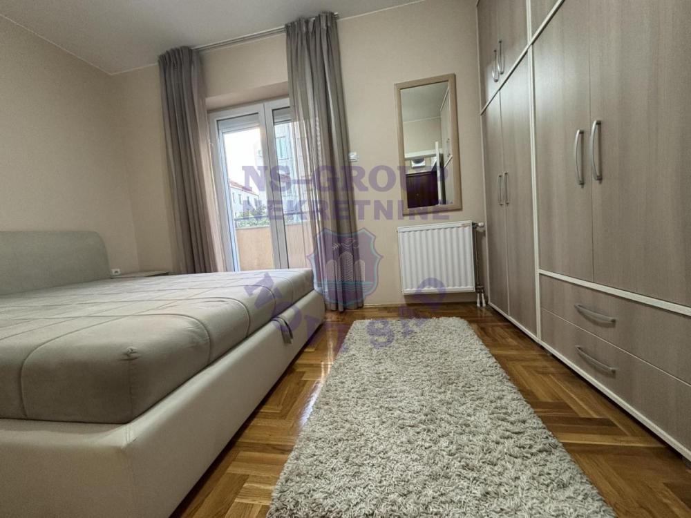 Slika 8 - Dvosoban, 40m2, Podbara Novi Sad, sa terasom, ima lift