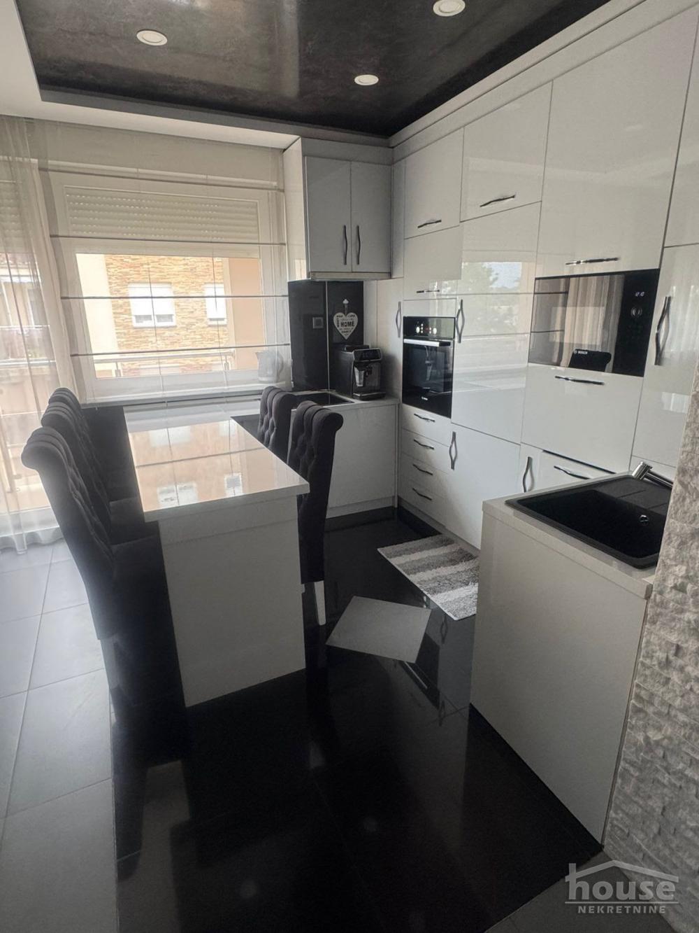 Slika 4 - Stan,NOVI SAD,PODBARA,kv: 78.00, € 229000, ID: 1066245