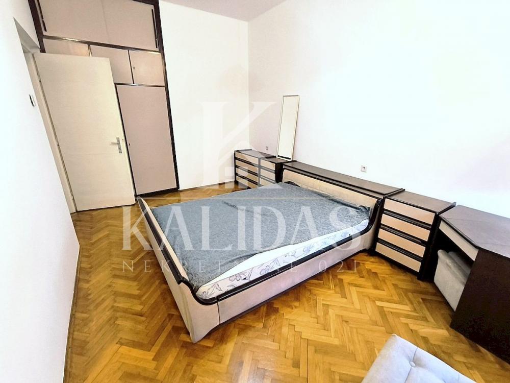 Slika 4 - Stan,NOVI SAD,CENTAR,kv: 66, € 203900, ID: 1008978