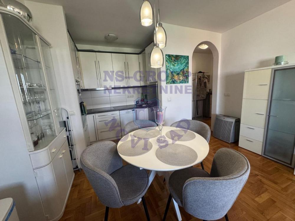 Slika 6 - Dvosoban, 47m2, Podbara Novi Sad, sa terasom, ima lift