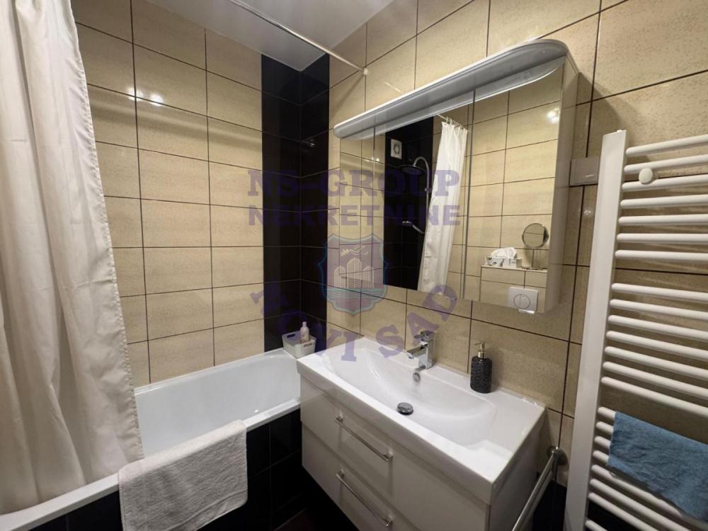 Slika 10 - Dvosoban, 47m2, Podbara Novi Sad, sa terasom, ima lift