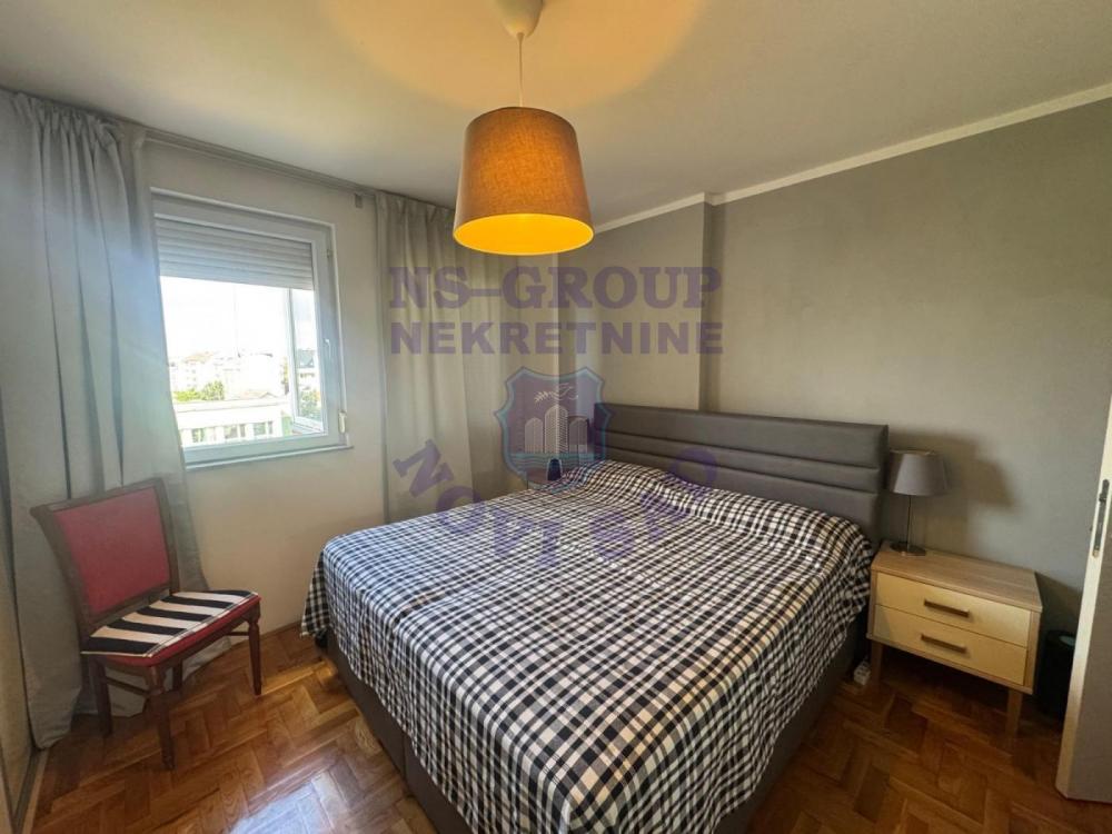 Slika 7 - Dvosoban, 47m2, Podbara Novi Sad, sa terasom, ima lift