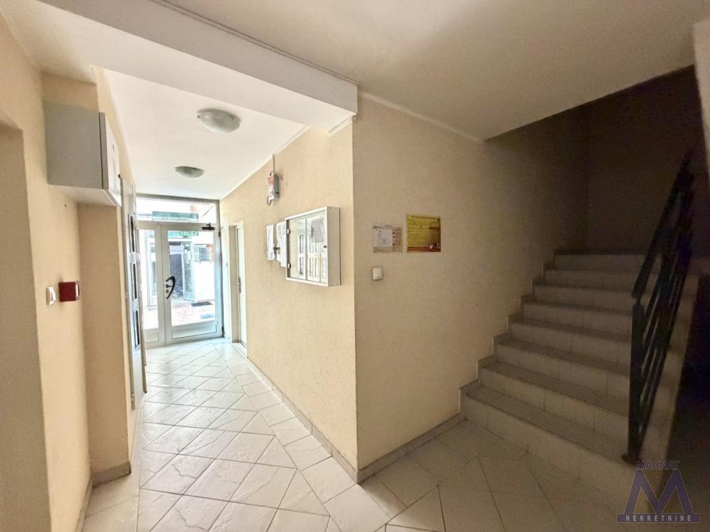 Slika 7 - Stan,NOVI SAD,TELEP,kv: 25, € 87550, ID: 1019442