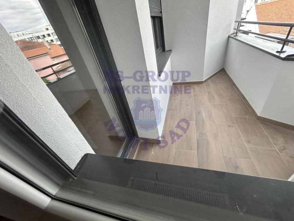 Slika 6 - Dvosoban, 40m2, Telep Novi Sad, sa terasom, ima lift