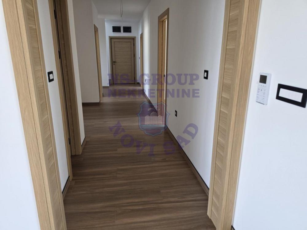 Slika 8 - 577491-LUX stan na Sajmu!