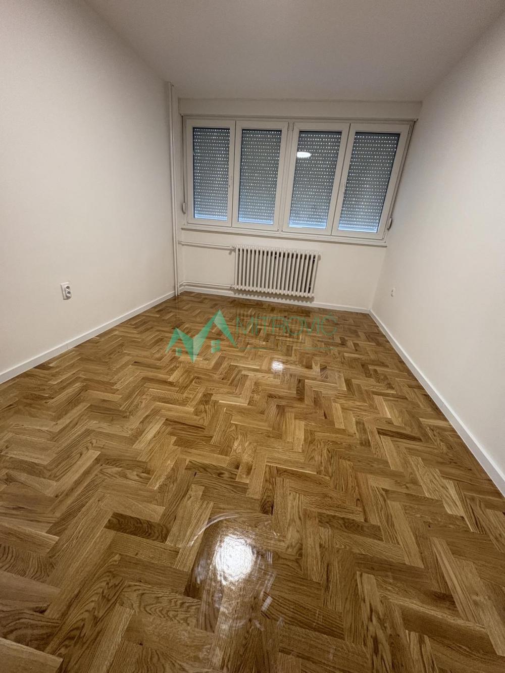 Slika 6 - Dvosoban stan na Detelinari – kompletno renoviran, odmah useljiv (agencijska šifra oglasa 1004695) 