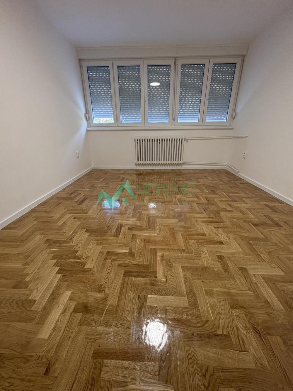 Slika 5 - Dvosoban stan na Detelinari – kompletno renoviran, odmah useljiv (agencijska šifra oglasa 1004695) 