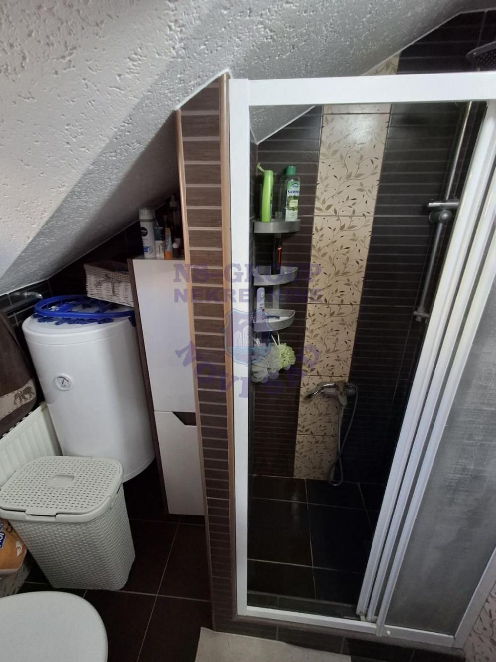 Slika 6 - Dvoiposoban, 50m2, Nova Detelinara Novi Sad, sa terasom, ima lift