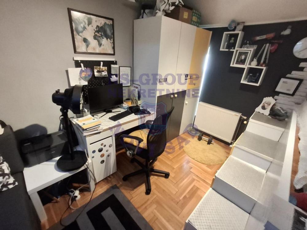 Slika 2 - Dvoiposoban, 50m2, Nova Detelinara Novi Sad, sa terasom, ima lift