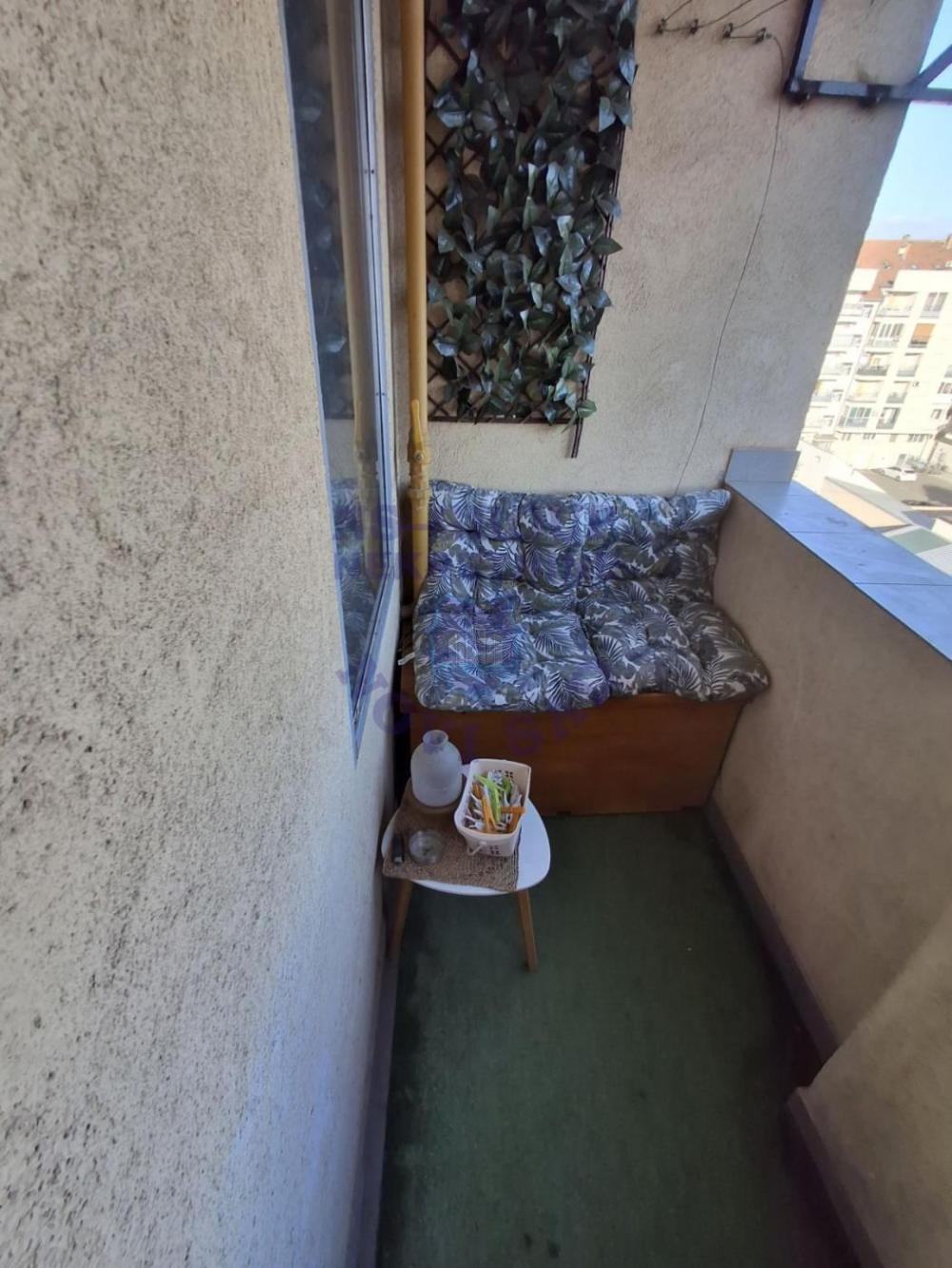 Slika 9 - Dvoiposoban, 50m2, Nova Detelinara Novi Sad, sa terasom, ima lift