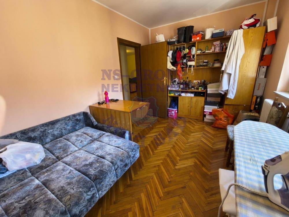 Slika 10 - Komforan četvorosoban stan - Nova Detelinara! 
