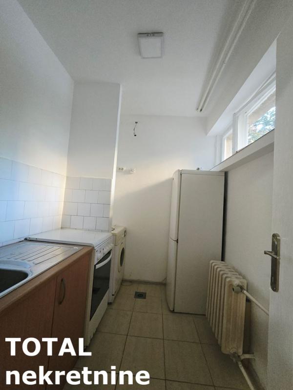 Slika 4 - Stan,NOVI SAD,GRBAVICA,kv: 29.00, € 94000, ID: 1103078