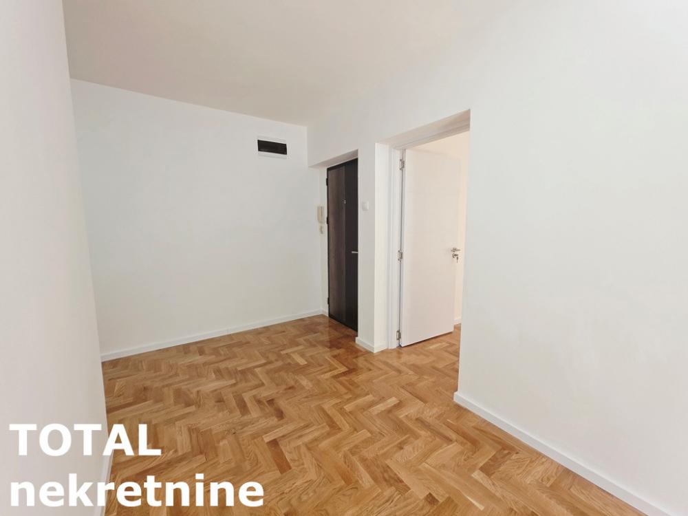 Slika 7 - Stan,NOVI SAD,NOVA DETELINARA,kv: 58.00, € 156000, ID: 1103098